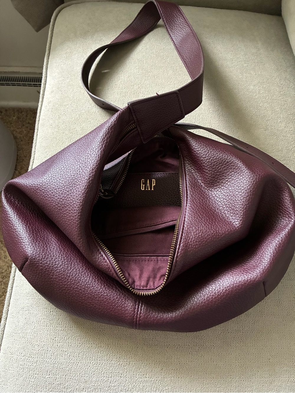 GAP Pebbled Leather Shoulder Bag in Burgundy Wine